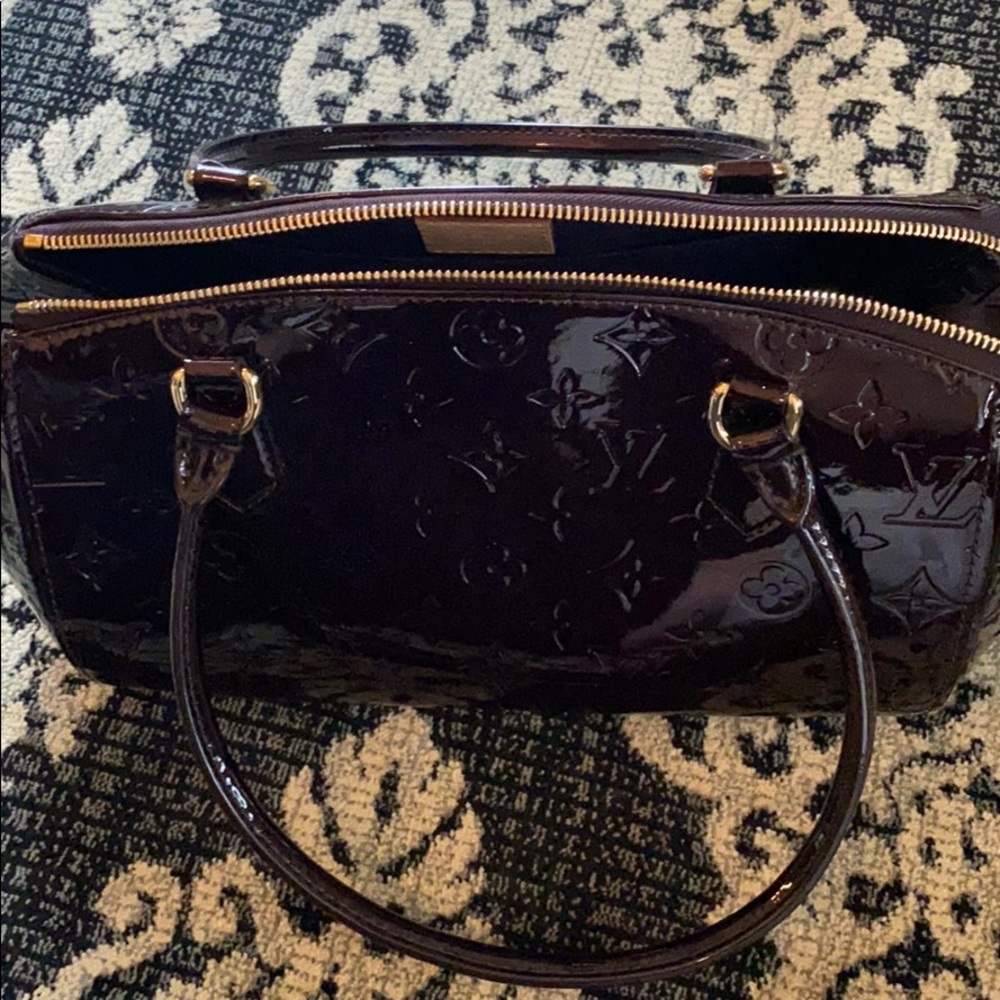 Louis Vuitton burgundy patent leather purse